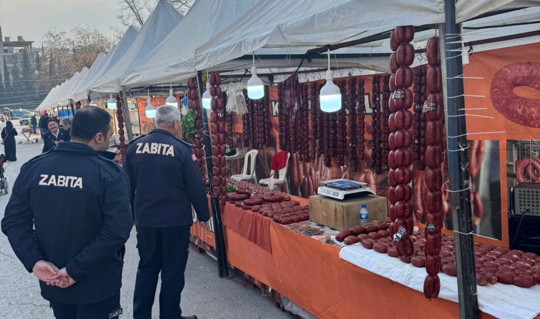 Onikşubat Belediyesi Zabıta Müdürlüğü ekipleri halk sağlığının korunmasına yönelik
denetimlerine aralıksız