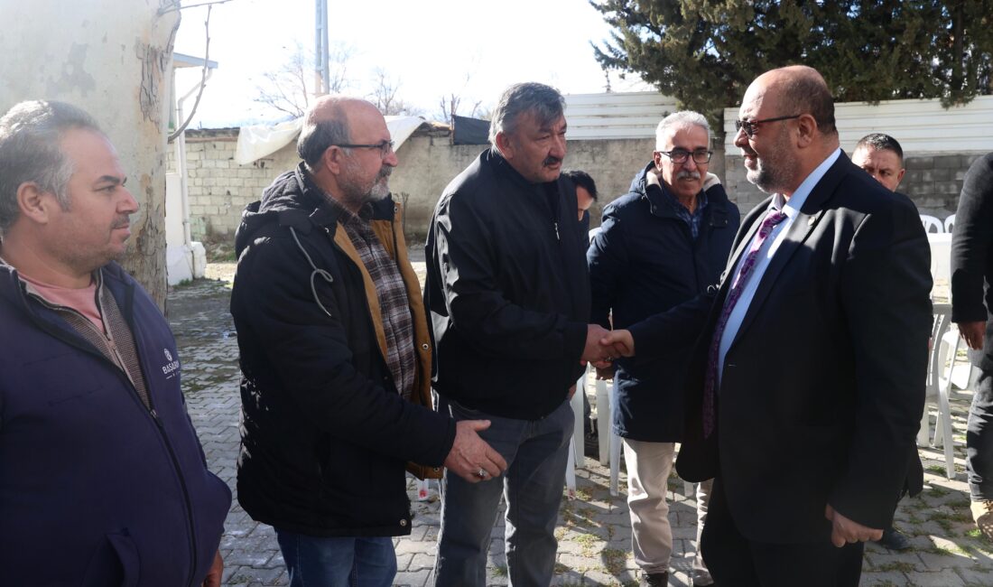 BAŞKAN AKPINAR 81. MAHALLE TOPLANTISINI EKBEROĞLU MAHALLESİ’NDE GERÇEKLEŞTİRDİ

Dulkadiroğlu Belediyesi tarafından