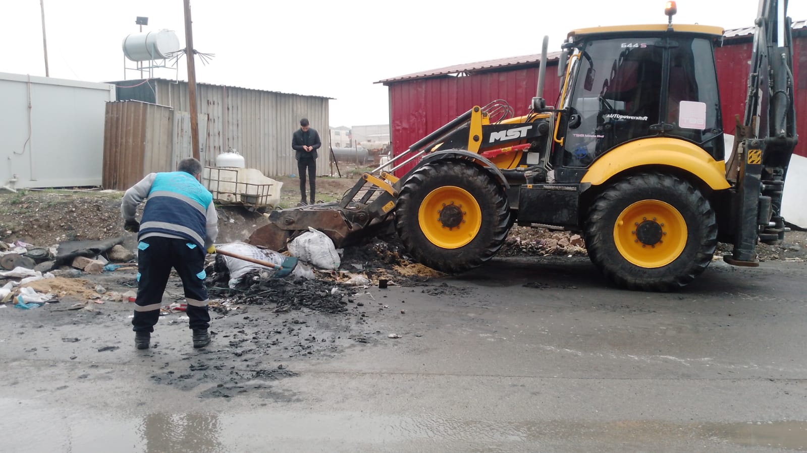DULKADİROĞLU’NDA BAYRAM ÖNCESİ TEMİZLİK ÇALIŞMALARI HIZ KAZANDI

Ramazan Bayramı’nın yaklaşmasıyla birlikte,