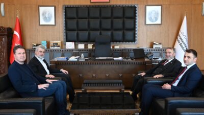 Başkan Görgel, Cumhurbaşkanı
Başdanışmanı İsrafil Kışla’yı Ağırladı
Büyükşehir Belediye Başkanı Fırat Görgel,