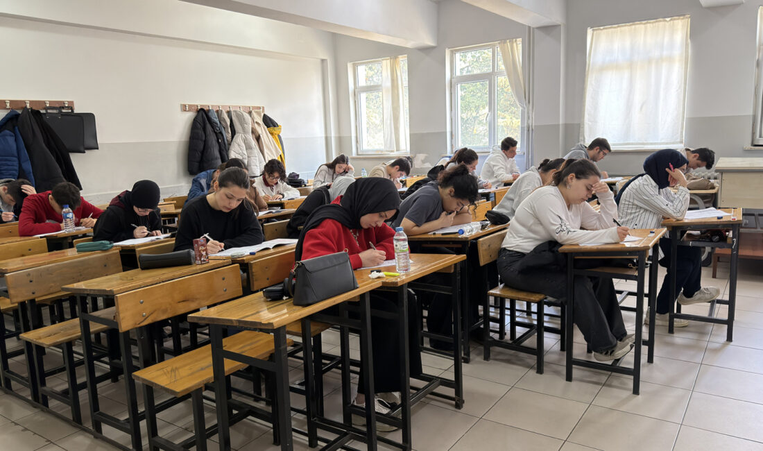 Kahramanmaraş Büyükşehir Belediyesi, YKS ve KPSS adayları için düzenlediği ücretsiz